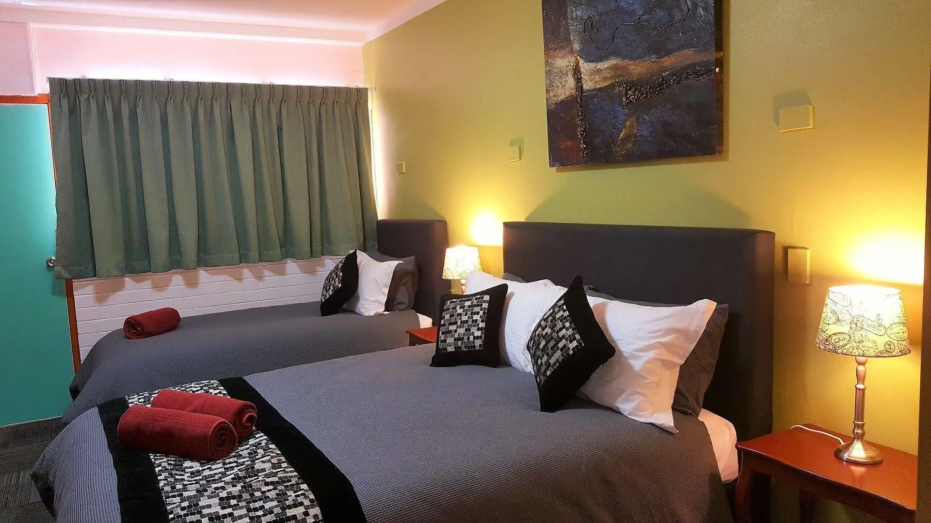 New Olympic Motel
